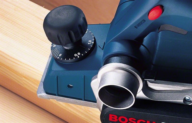 Рубанок электрический Bosch GHO 26-82 D Professional 